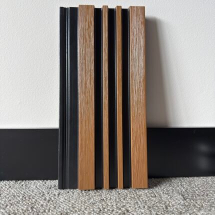 Rifliuotos WPC dailylentės interjerui ir fasadui